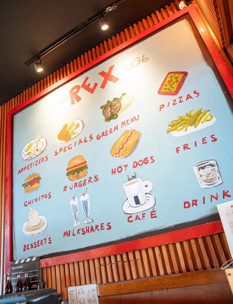 Ilustraciones gastronómicas aplicadas al interior del local Rex La Barra